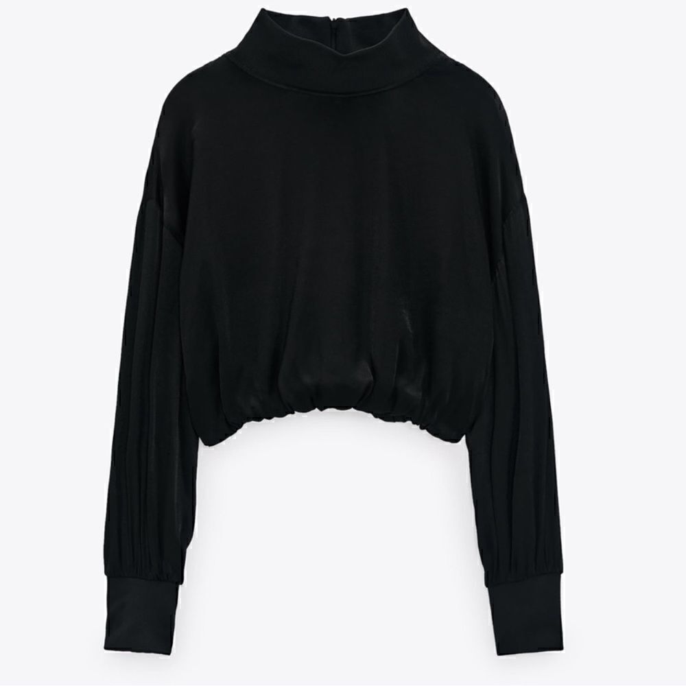 NWT Zara Black SatināEffect Long Sleeve Mock Neck Top Size XS ZipperāTurtleneck